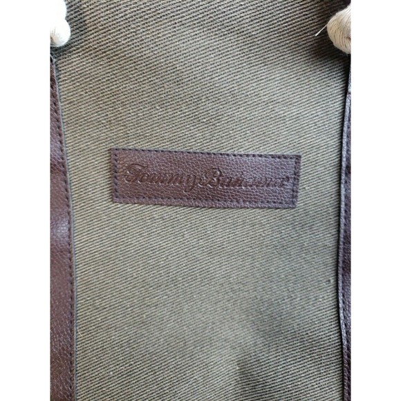 Tommy Bahama - Weekend Duffel Bag With Shoulder Strap Rope Handle - Picture 4 of 10